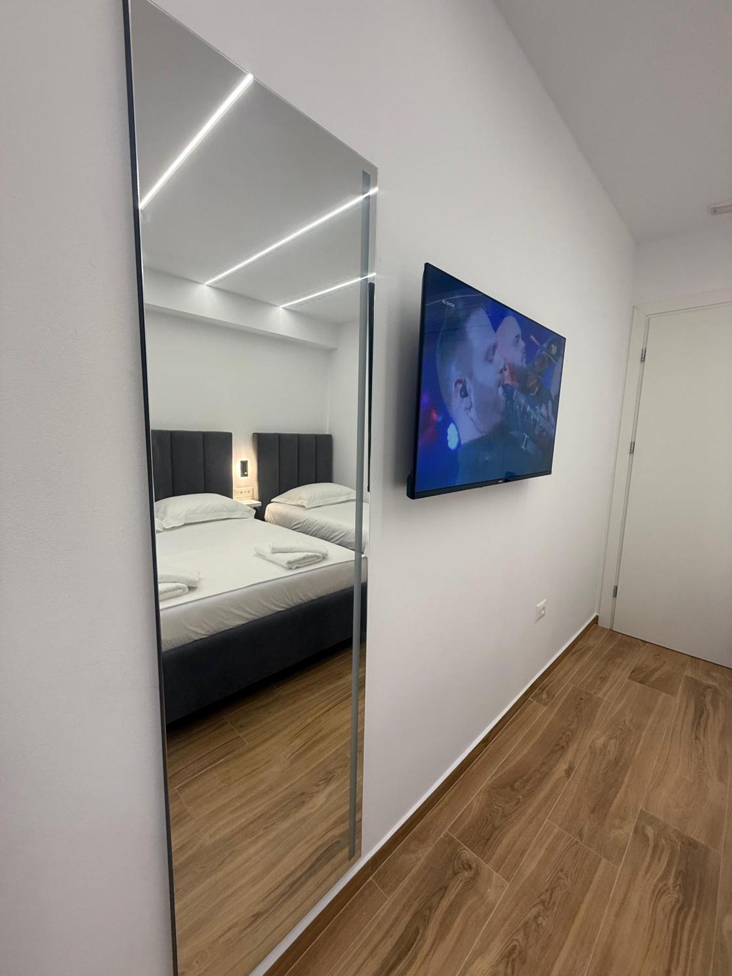 Hotel Barjami *